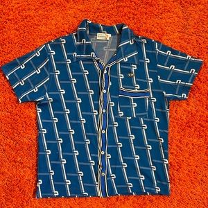 VINTAGE DIESEL TOP! 😁 button down, size small🌷